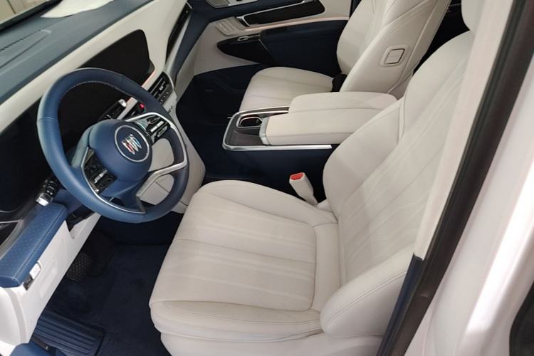 Used Buick Century 2023 2.0T Six-Seater Yinshi Edition Left Front Seat