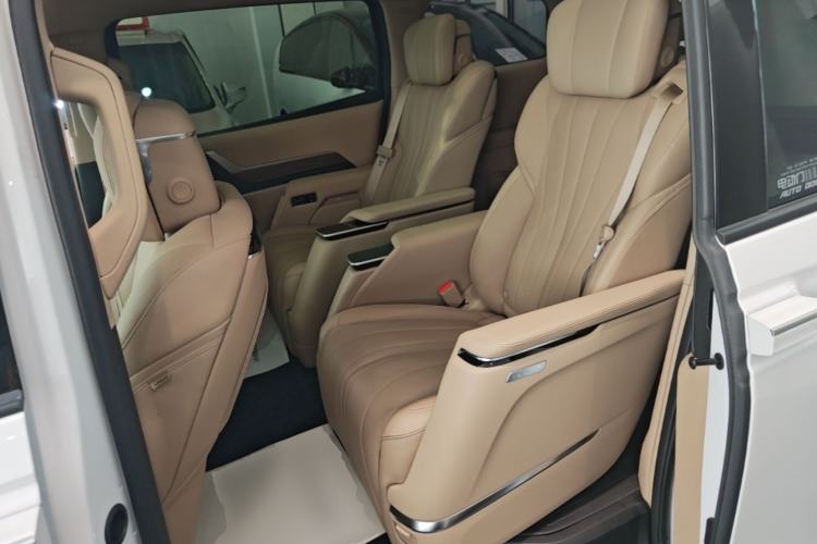 Used Buick Century 2023 2.0T Seven-Seater Deluxe Edition Left Rear Seat