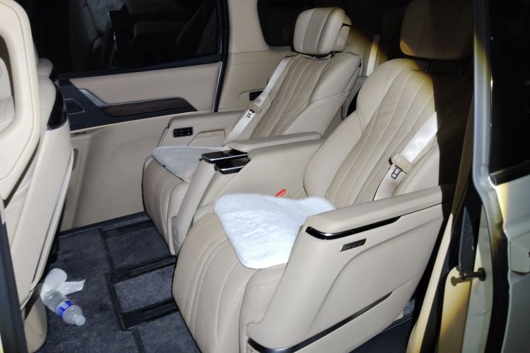 Used Buick Century 2023 2.0T Seven-Seater Deluxe Edition Left Rear Seat