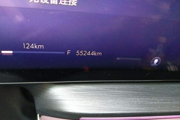 Used Buick Century 2023 2.0T Seven-Seater Yinshi Edition Odometer Close Up