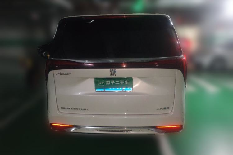 Used Buick Century 2023 2.0T Six-Seater Yinshi Edition Rear