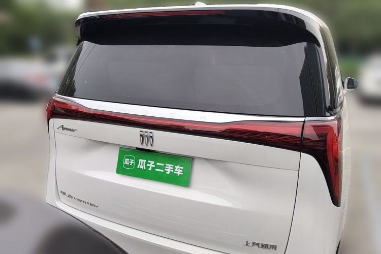 Used Buick Century 2023 2.0T Six-Seater Yinshi Edition Rear