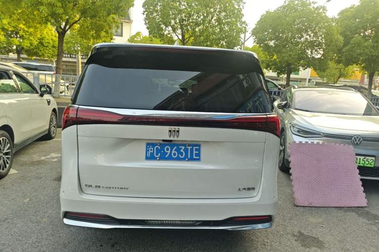 Used Buick Century 2023 2.0T Seven-Seater Deluxe Edition Rear