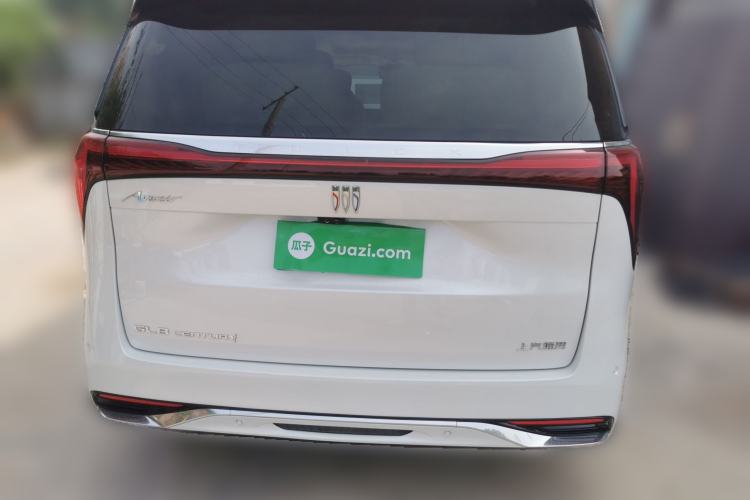 Used Buick Century 2023 2.0T Six-Seater Yinshi Edition Rear