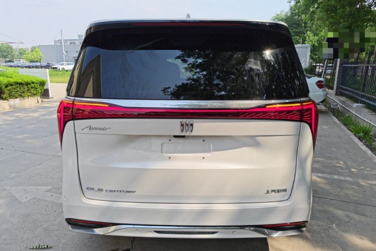 Used Buick Century 2023 2.0T Six-Seater Yinshi Edition Rear
