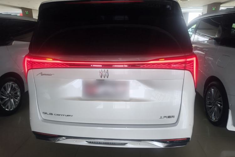Used Buick Century 2023 2.0T Six-Seater Yinshi Edition Rear