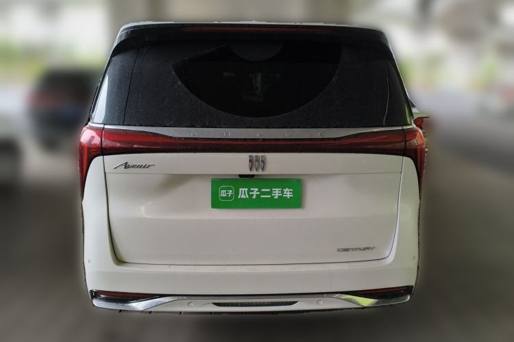 Used Buick Century 2023 2.0T Six-Seater Yinshi Edition Rear