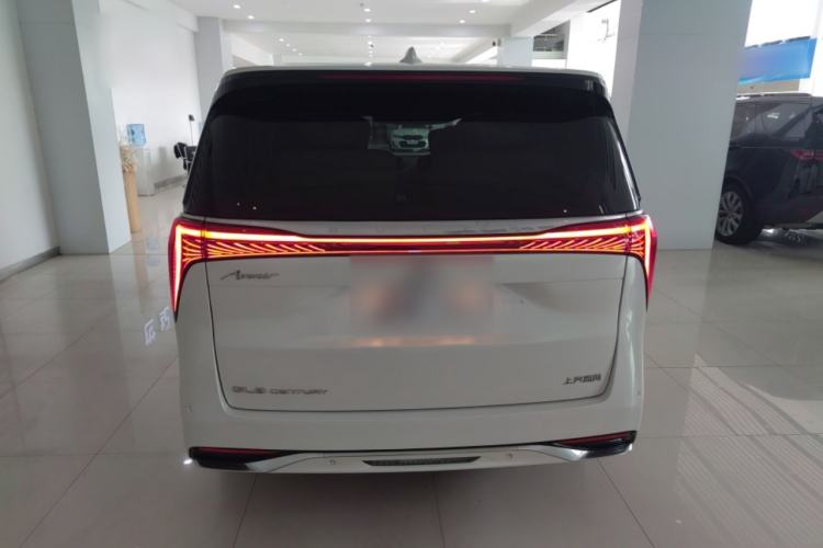 Used Buick Century 2023 2.0T Six-Seater Yinshi Edition Rear