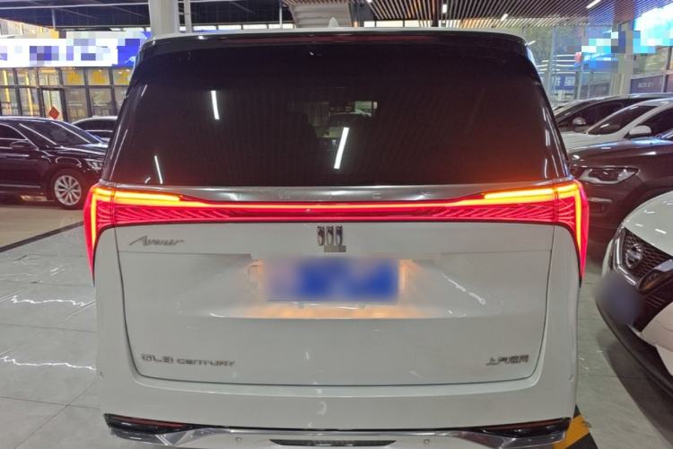 Used Buick Century 2023 2.0T Six-Seater Yinshi Edition Rear