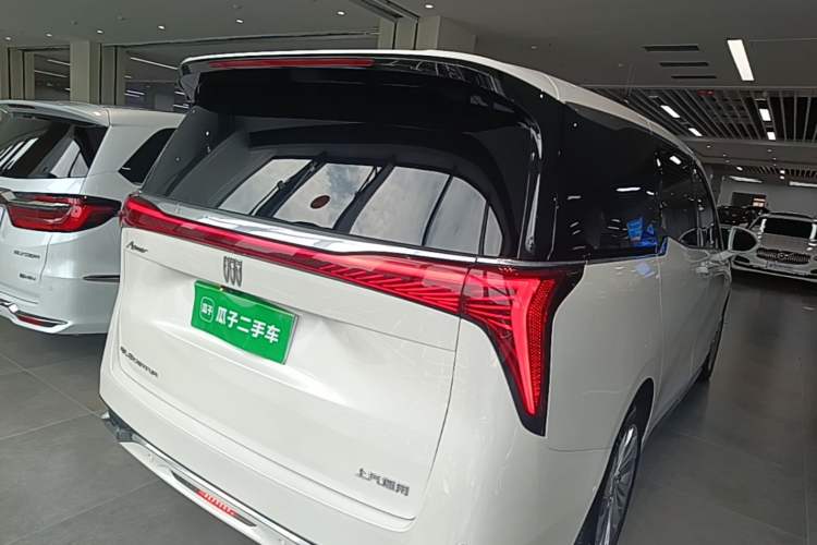 Used Buick Century 2023 2.0T Six-Seater Yinshi Edition Rear Right 45 Deg