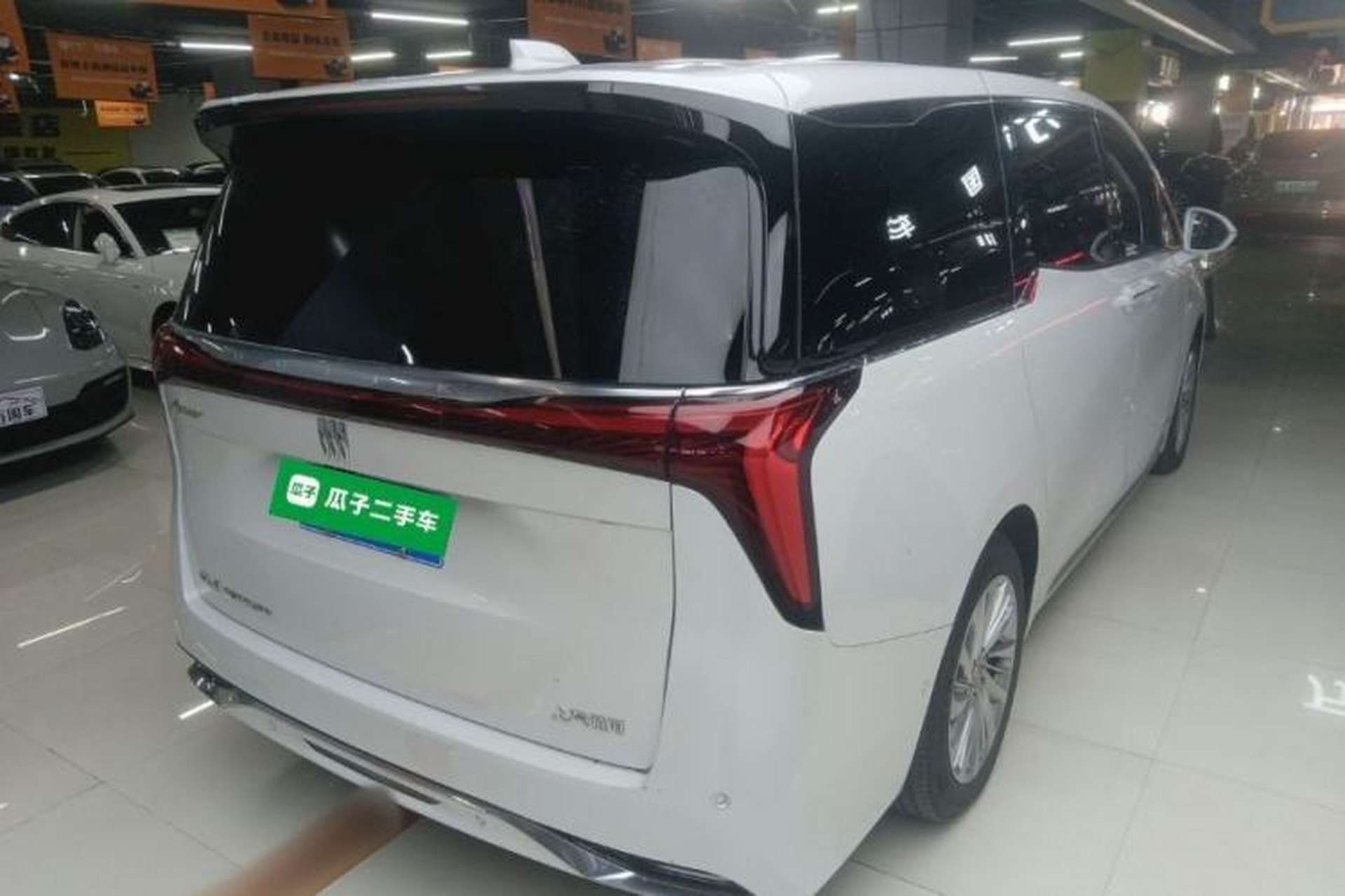 Used Buick Century 2023 2.0T Six-Seater Yinshi Edition Rear Right 45 Deg