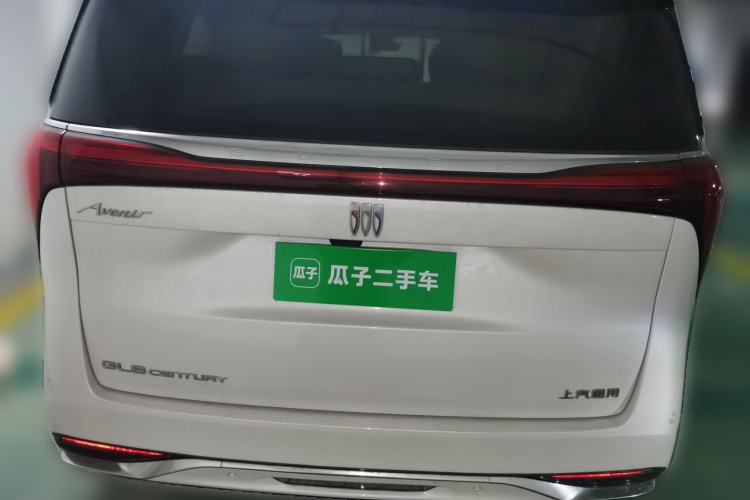Used Buick Century 2023 2.0T Seven-Seater Yinshi Edition Rear
