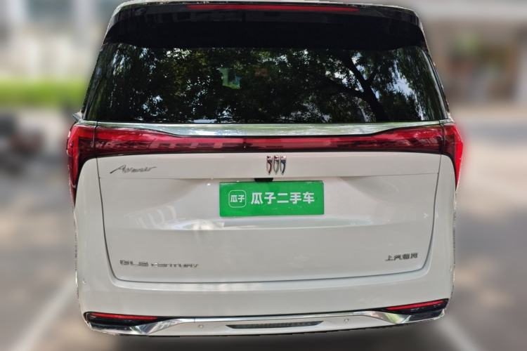 Used Buick Century 2023 2.0T Seven-Seater Yinshi Edition Rear
