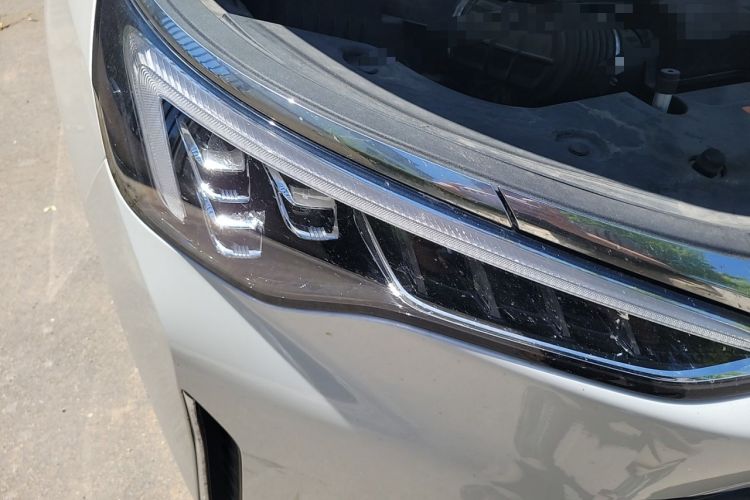 Used Buick Century 2023 2.0T Seven-Seater Deluxe Edition Right Front Headlight