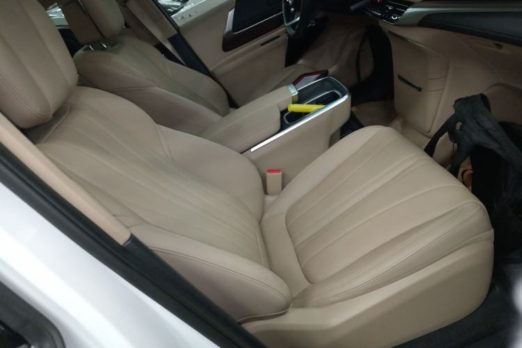 Used Buick Century 2023 2.0T Seven-Seater Deluxe Edition Right Front Seat