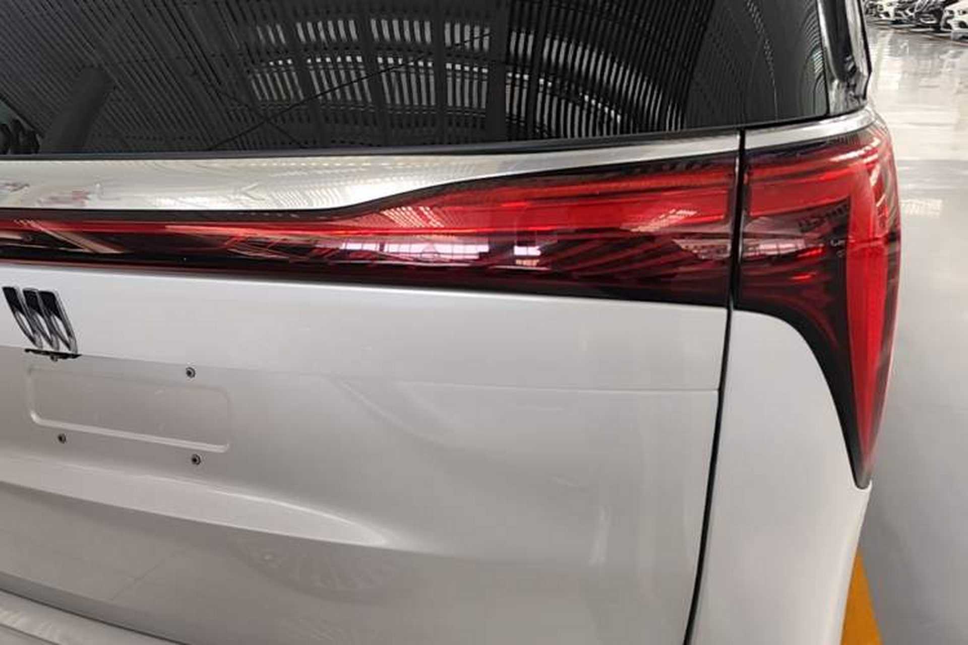 Used Buick Century 2023 2.0T Four-Seat Private Edition Right Rear Taillight