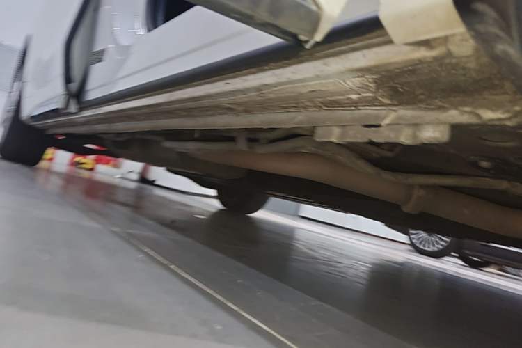 Used Buick Century 2023 2.0T Four-Seat Private Edition Right Side Sill