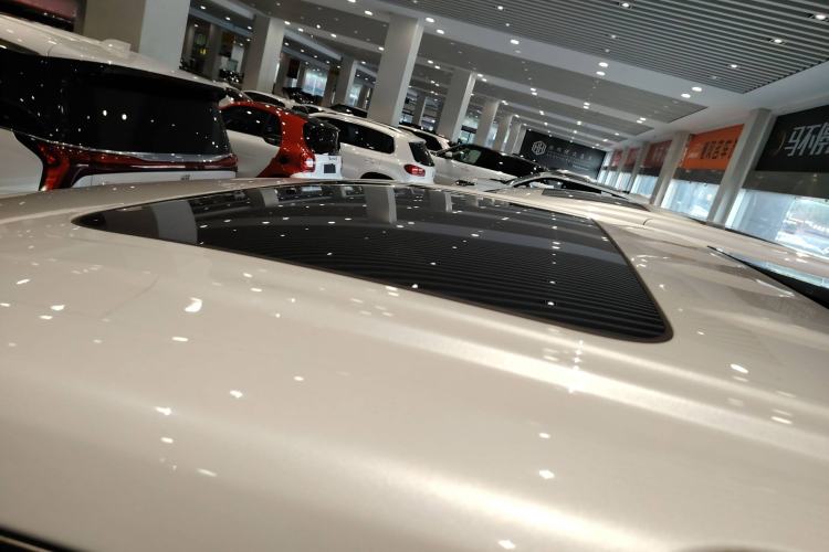 Used Buick Century 2023 2.0T Six-Seater Yinshi Edition Roof