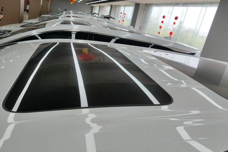 Used Buick Century 2023 2.0T Seven-Seater Yinshi Edition Roof