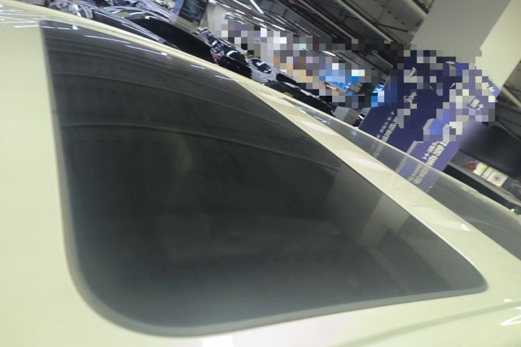 Used Buick Century 2023 2.0T Six-Seater Yinshi Edition Roof