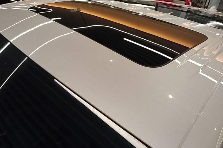 Used Buick Century 2023 2.0T Six-Seater Yinshi Edition Roof