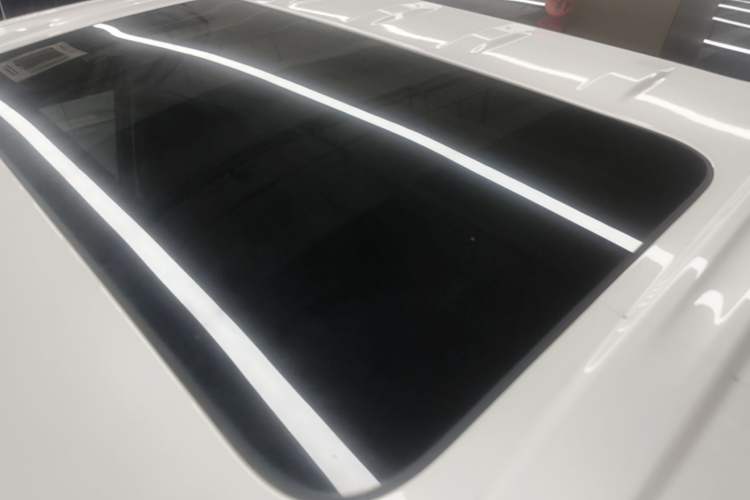 Used Buick Century 2023 2.0T Seven-Seater Yinshi Edition Roof