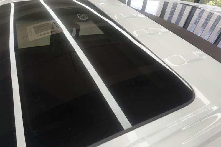 Used Buick Century 2023 2.0T Six-Seater Yinshi Edition Roof