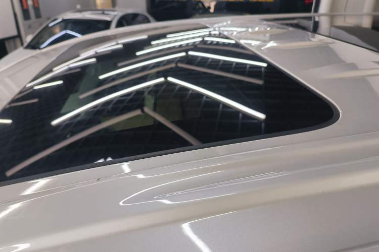 Used Buick Century 2023 2.0T Seven-Seater Deluxe Edition Roof