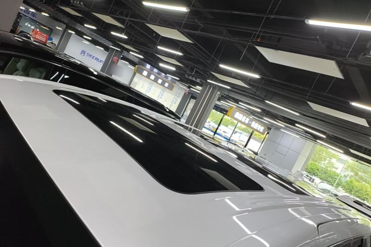 Used Buick Century 2023 2.0T Seven-Seater Yinshi Edition Roof