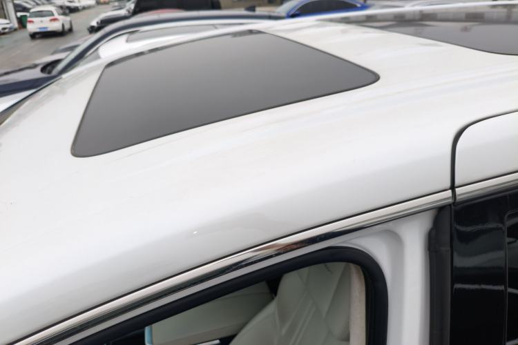 Used Buick Century 2023 2.0T Six-Seater Yinshi Edition Roof