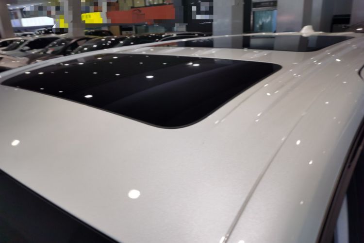 Used Buick Century 2023 2.0T Six-Seater Yinshi Edition Roof