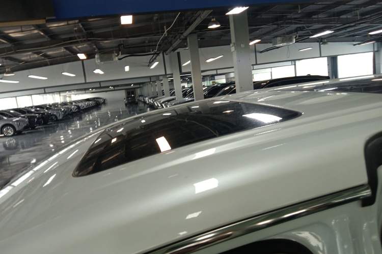 Used Buick Century 2023 2.0T Seven-Seater Deluxe Edition Roof