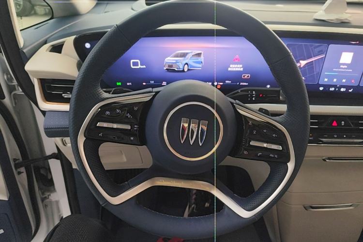 Used Buick Century 2023 2.0T Six-Seater Yinshi Edition Steering Wheel
