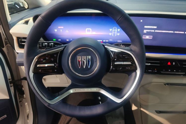 Used Buick Century 2023 2.0T Six-Seater Yinshi Edition Steering Wheel