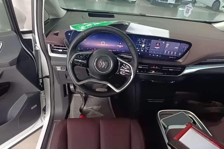 Used Buick Century 2023 2.0T Six-Seater Yinshi Edition Steering Wheel