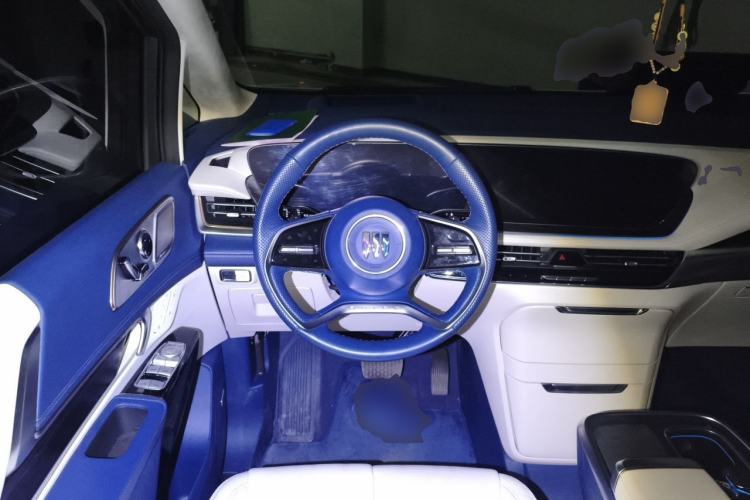 Used Buick Century 2023 2.0T Seven-Seater Yinshi Edition Steering Wheel