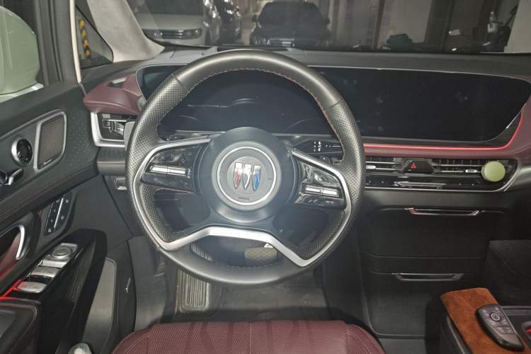 Used Buick Century 2023 2.0T Six-Seater Yinshi Edition Steering Wheel