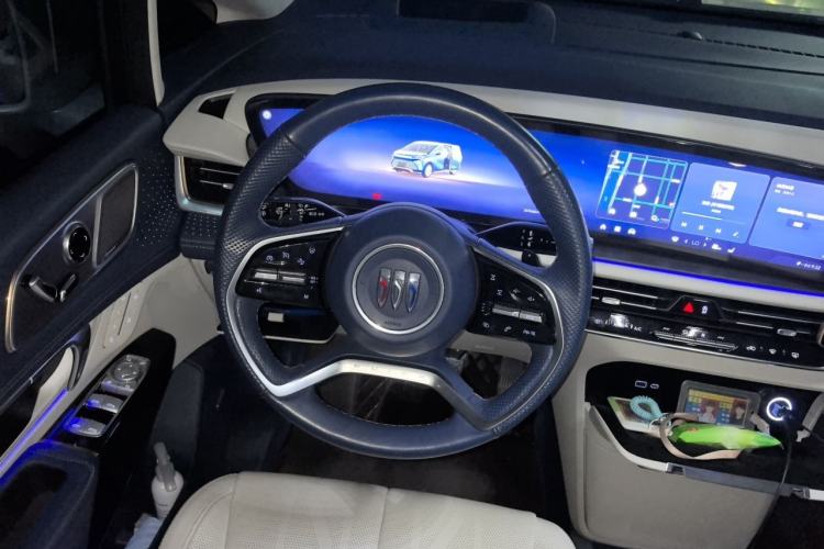 Used Buick Century 2023 2.0T Six-Seater Yinshi Edition Steering Wheel