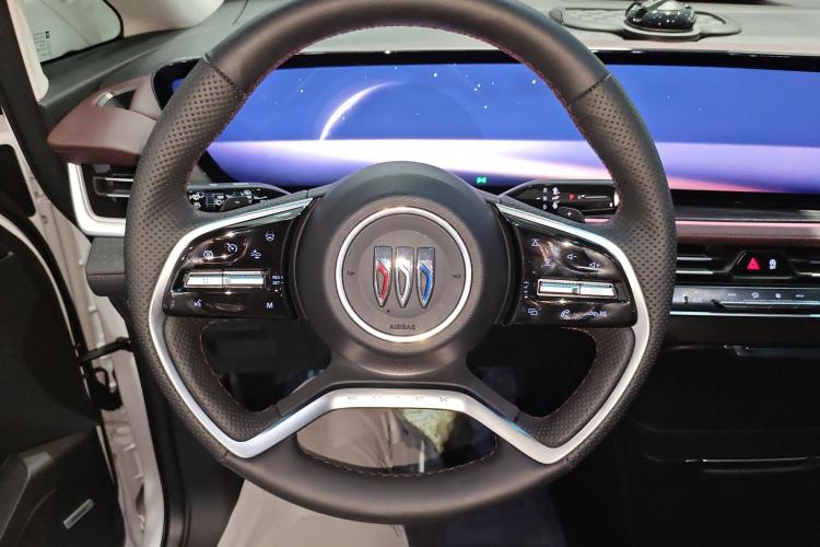 Used Buick Century 2023 2.0T Six-Seater Yinshi Edition Steering Wheel