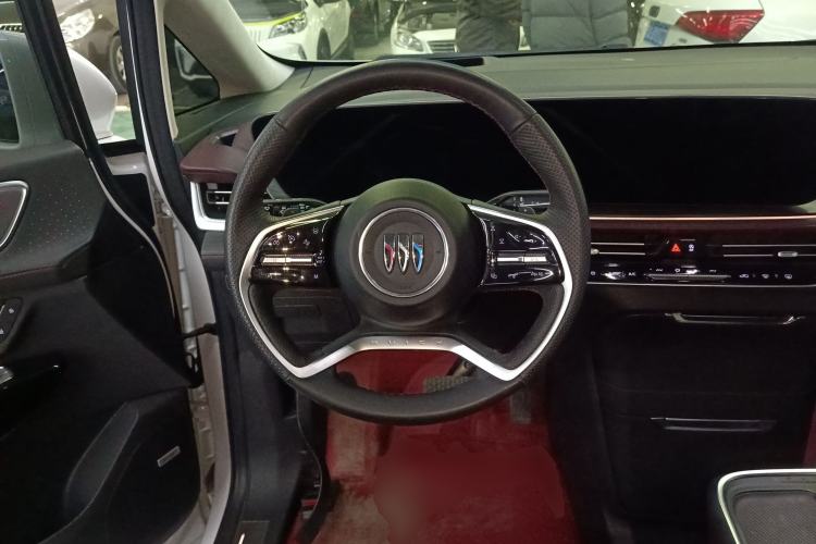 Used Buick Century 2023 2.0T Six-Seater Yinshi Edition Steering Wheel