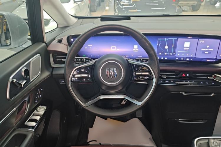 Used Buick Century 2023 2.0T Seven-Seater Yinshi Edition Steering Wheel