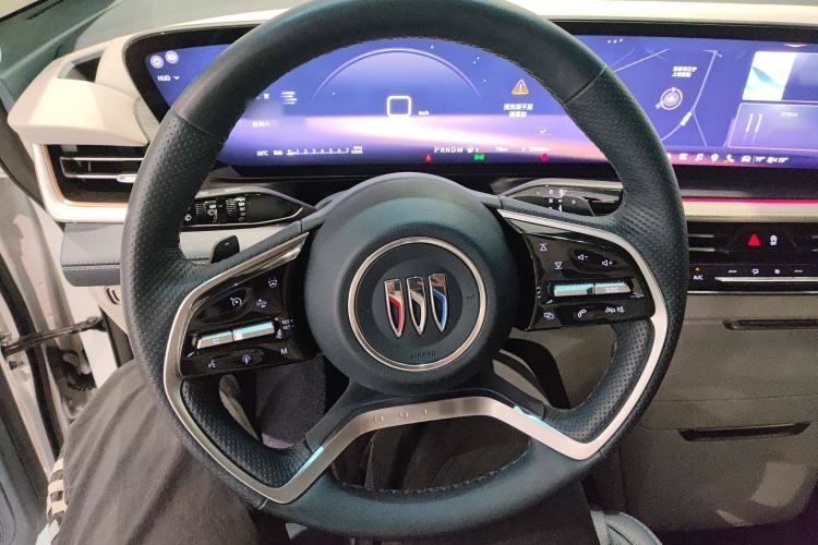 Used Buick Century 2023 2.0T Four-Seat Private Edition Steering Wheel