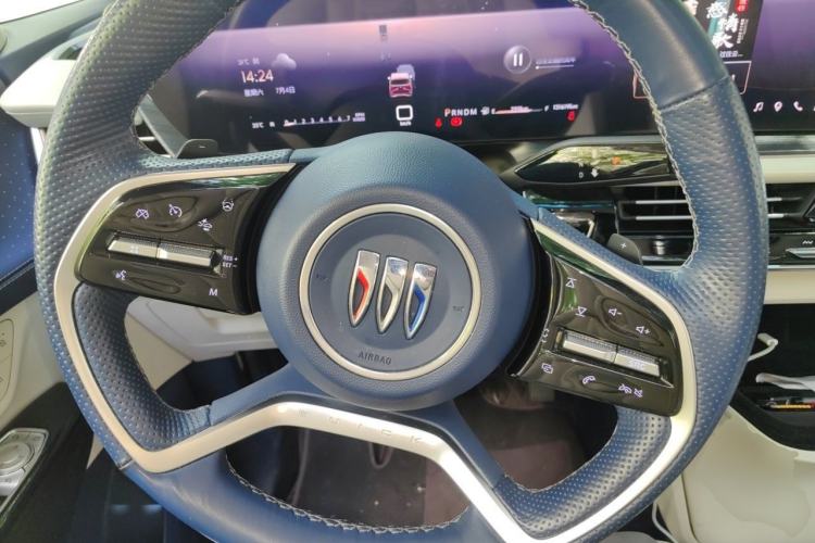 Used Buick Century 2023 2.0T Seven-Seater Yinshi Edition Steering Wheel