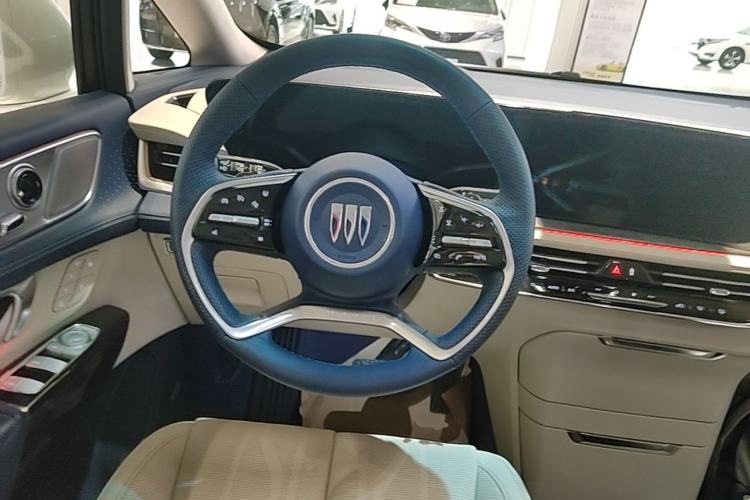 Used Buick Century 2023 2.0T Six-Seater Yinshi Edition Steering Wheel