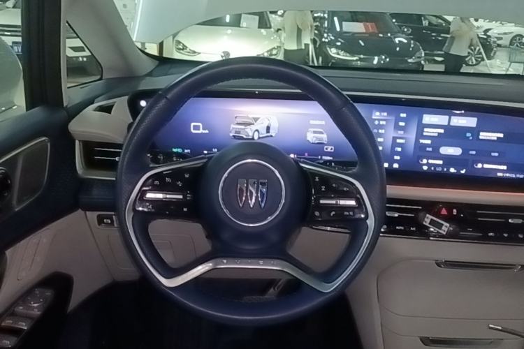 Used Buick Century 2023 2.0T Six-Seater Yinshi Edition Steering Wheel