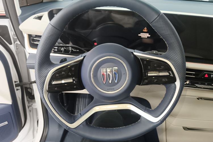Used Buick Century 2023 2.0T Six-Seater Yinshi Edition Steering Wheel