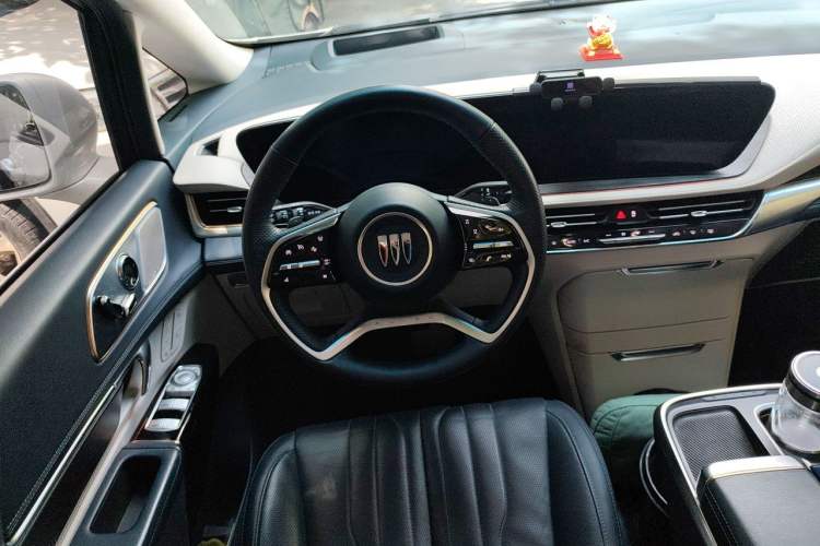 Used Buick Century 2023 2.0T Four-Seat Elegance Edition Steering Wheel
