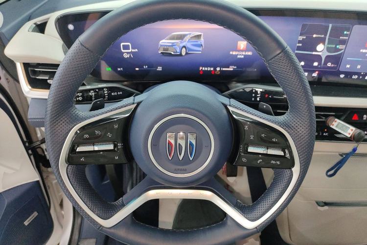 Used Buick Century 2023 2.0T Six-Seater Yinshi Edition Steering Wheel