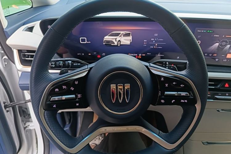 Used Buick Century 2023 2.0T Six-Seater Yinshi Edition Steering Wheel