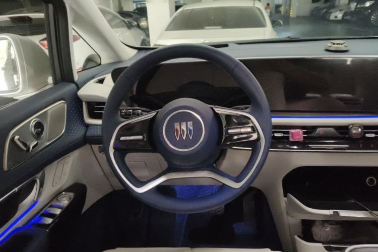 Used Buick Century 2023 2.0T Seven-Seater Yinshi Edition Steering Wheel